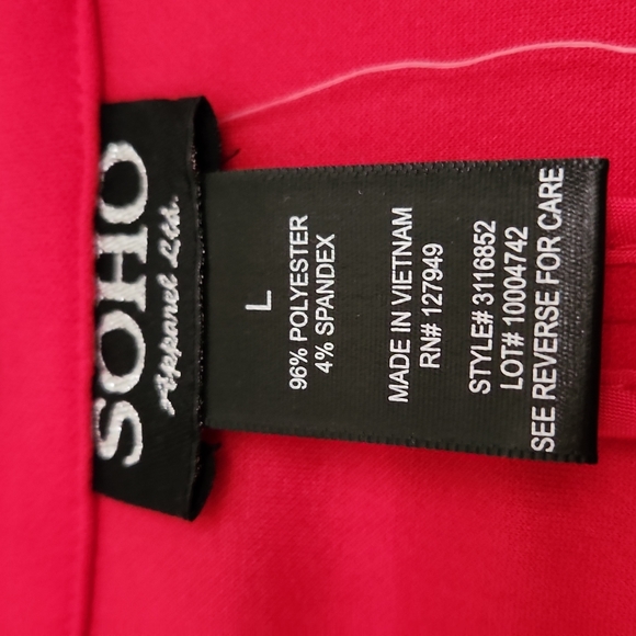 🌻 Soho Apparel Ltd. Ruffle Cuff Red Blazer. Size L - Picture 6 of 8